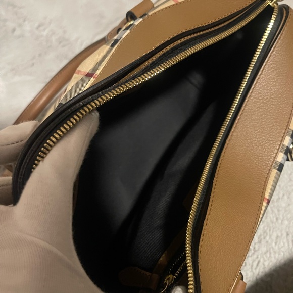 Burberry Beige Plaid Boston bag with strap - Picture 11 of 11